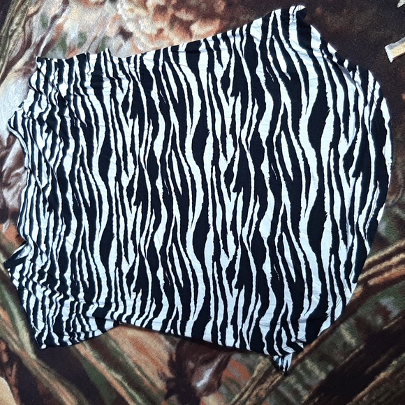 Cato Zebra Print Short Sleeve Top - Picture 2 of 4